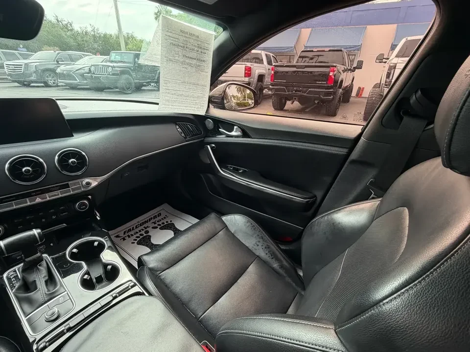 2021 Kia Stinger GT - Image 18 of 20