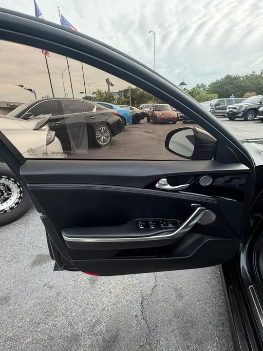 2021 Kia Stinger GT - Image 15 of 20