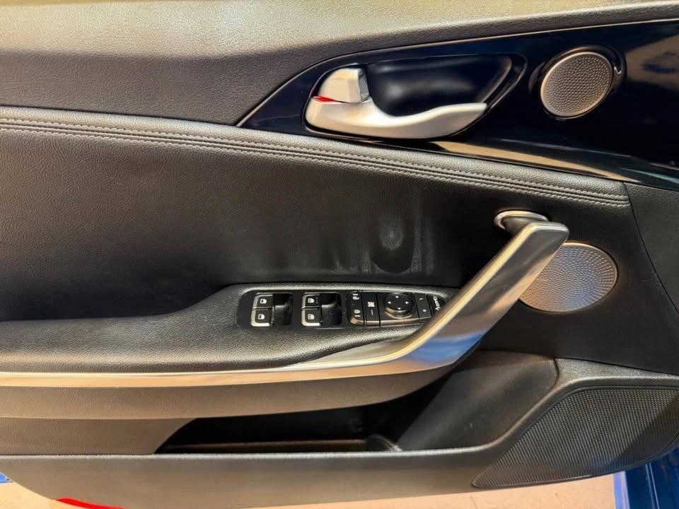 2021 Kia Stinger - Image 11 of 12