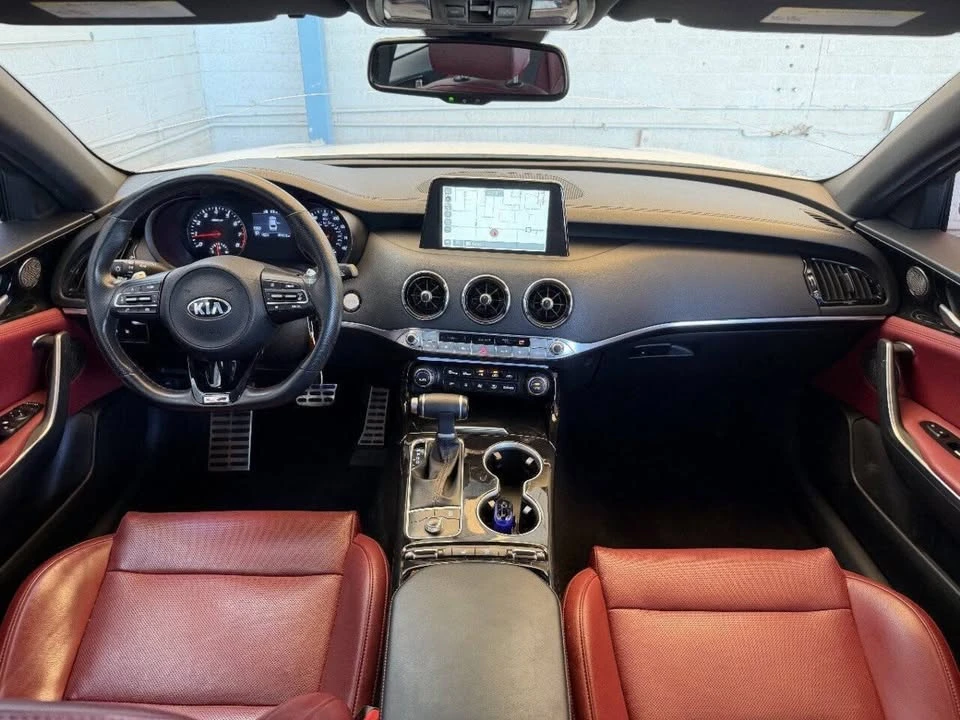 2021 Kia Stinger GT - Image 9 of 20