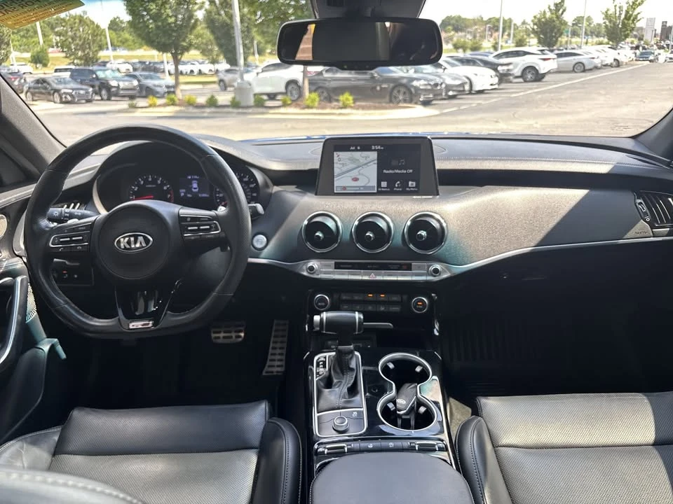 2021 Kia Stinger GT - Image 13 of 18