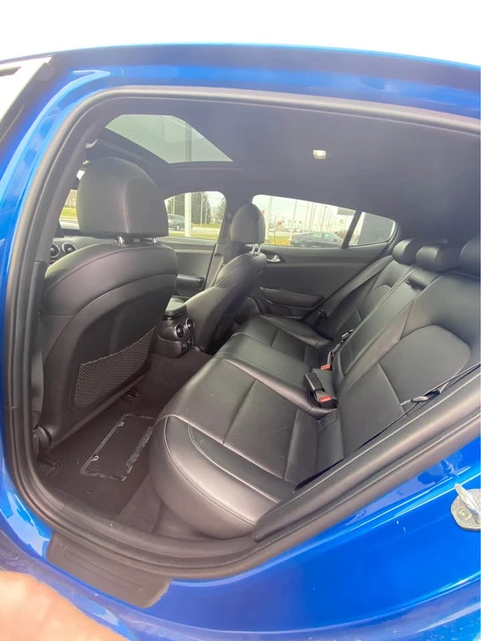 2021 Kia Stinger - Image 5 of 8