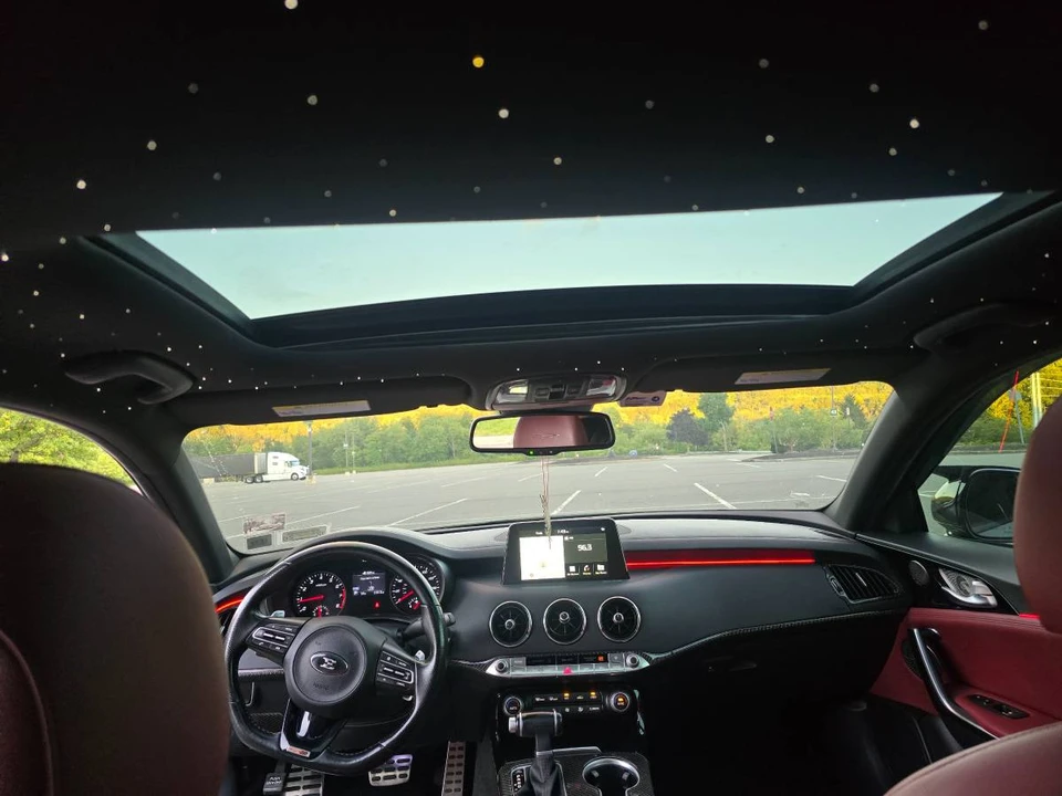 2021 Kia Stinger GT - Image 11 of 18