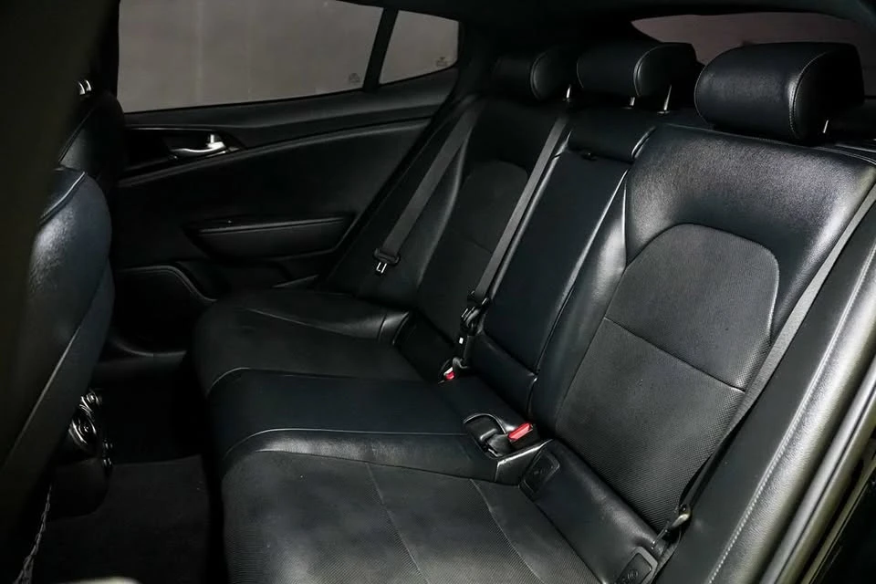 2021 Kia Stinger - Image 14 of 19