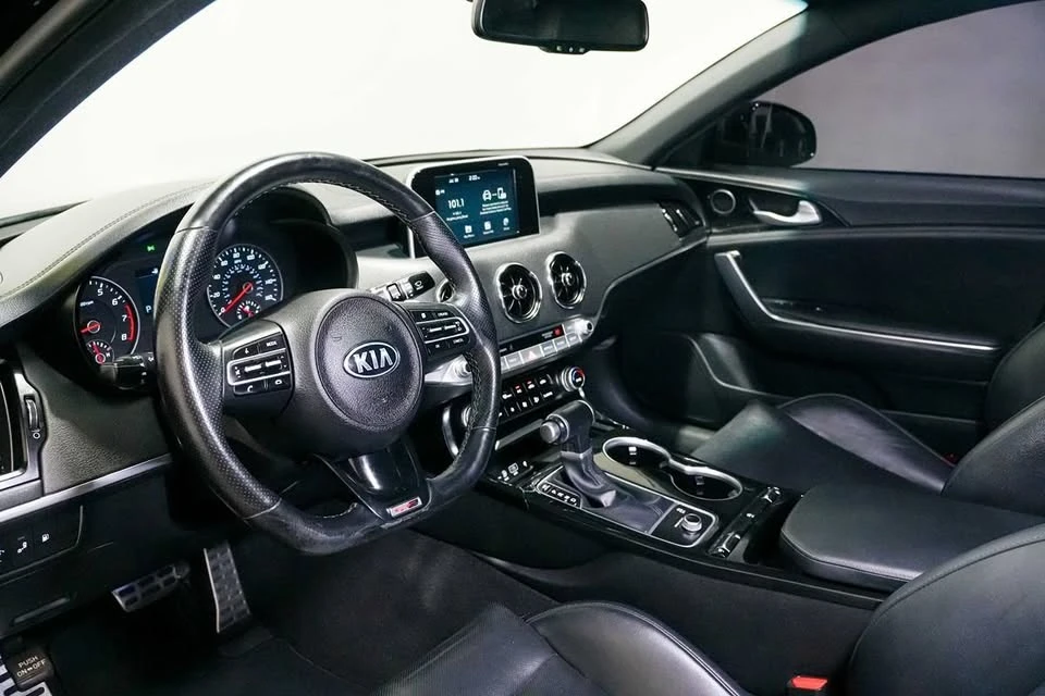 2021 Kia Stinger - Image 13 of 19
