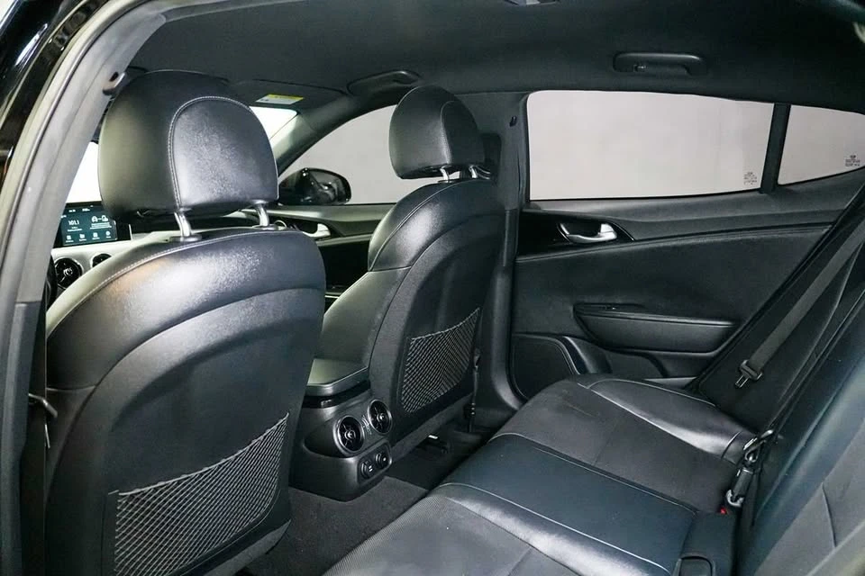 2021 Kia Stinger - Image 15 of 19