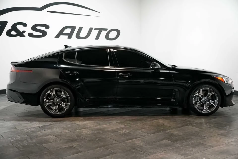 2021 Kia Stinger - Image 8 of 19