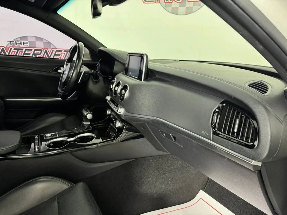 2021 Kia Stinger GT - Image 12 of 20