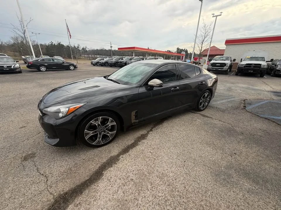 2021 Kia Stinger - Image 2 of 14