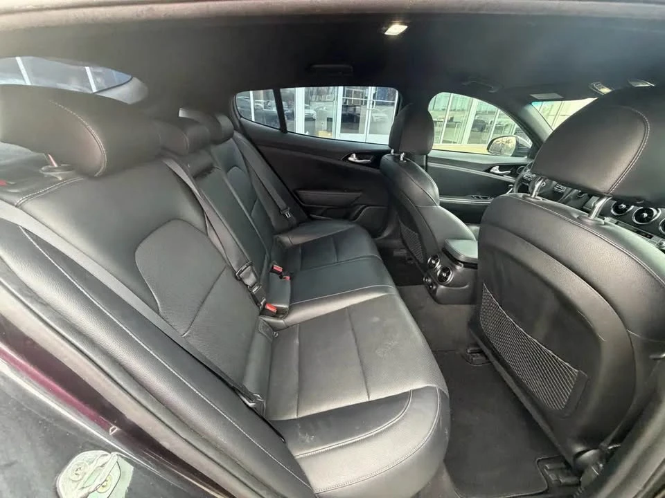 2021 Kia Stinger - Image 10 of 14