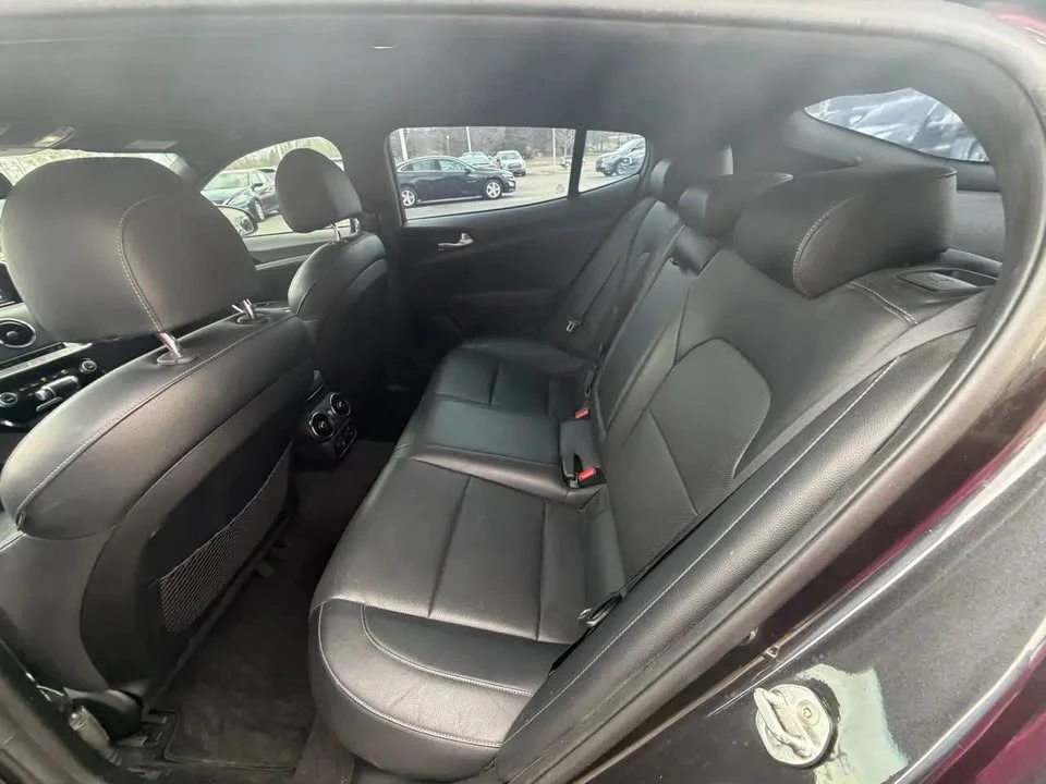 2021 Kia Stinger - Image 8 of 14