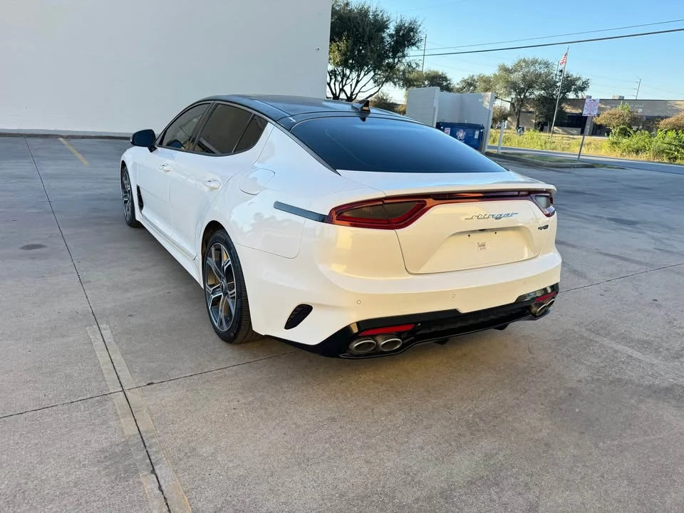 2021 Kia Stinger - Image 2 of 10