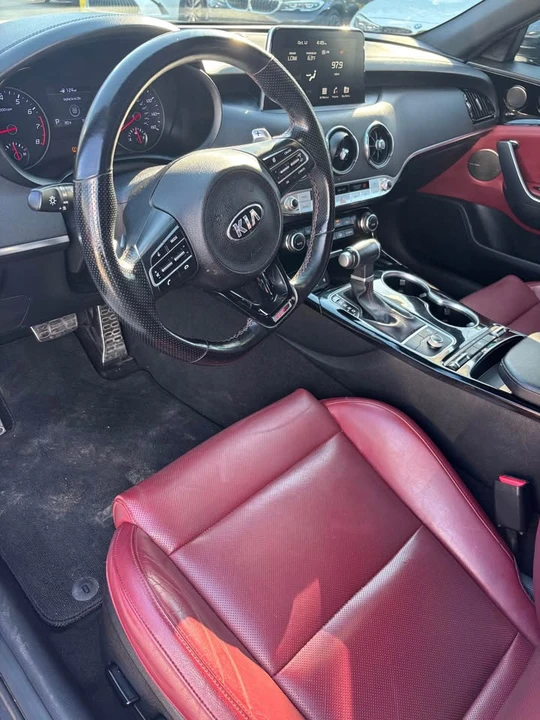 2021 Kia Stinger - Image 5 of 10