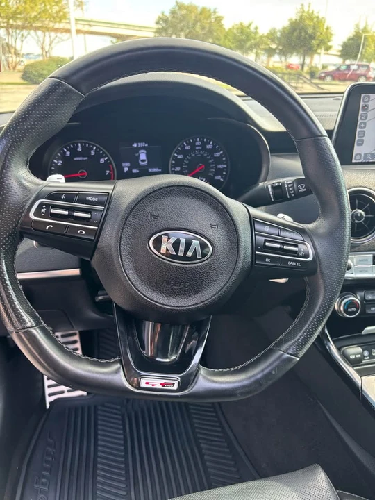 2021 Kia Stinger - Image 8 of 12