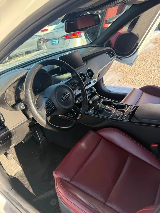2021 Kia Stinger - Image 4 of 4