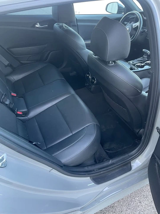 2021 Kia Stinger - Image 7 of 11
