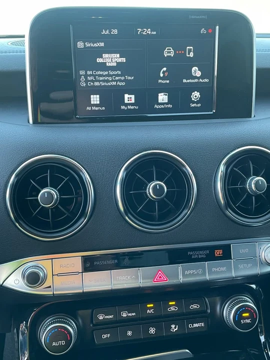 2021 Kia Stinger - Image 8 of 11