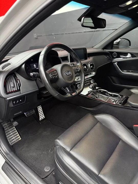 2021 Kia Stinger GT - Image 6 of 14