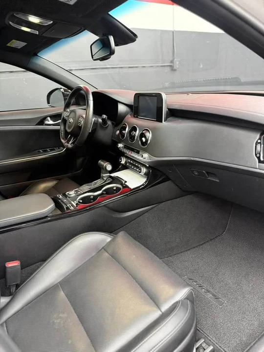 2021 Kia Stinger - Image 10 of 10