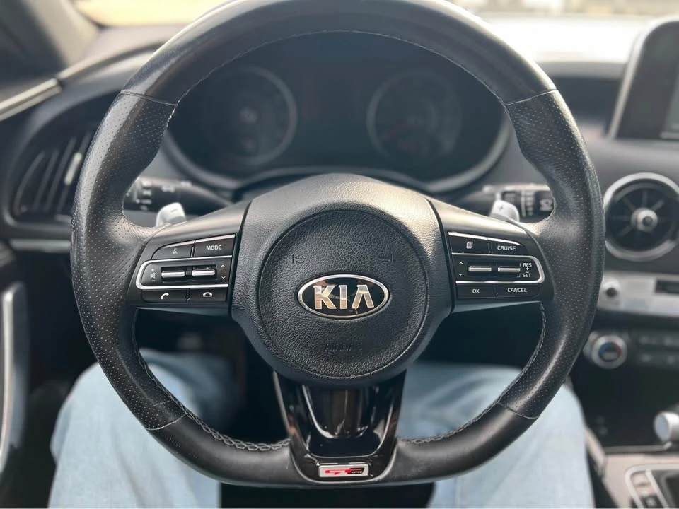 2021 Kia Stinger - Image 10 of 10