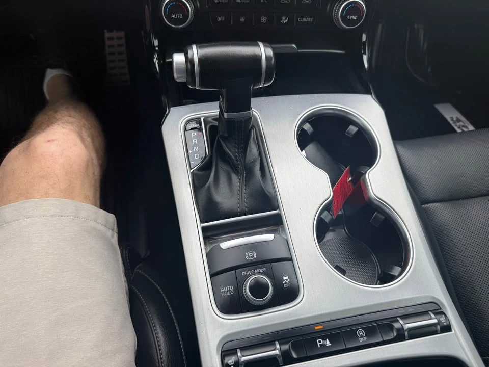 2021 Kia Stinger - Image 12 of 14