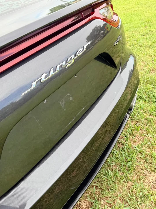 2021 Kia Stinger - Image 9 of 17
