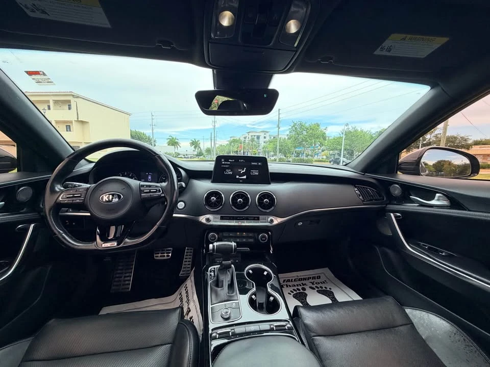 2021 Kia Stinger - Image 10 of 17