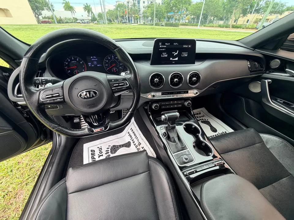2021 Kia Stinger - Image 12 of 17