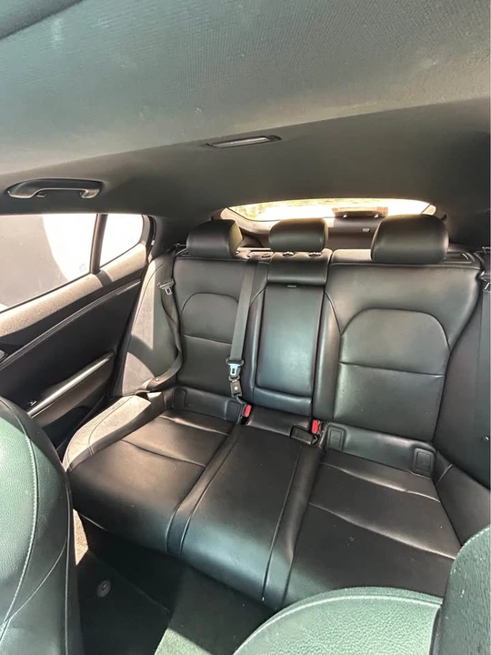2021 Kia Stinger - Image 4 of 9