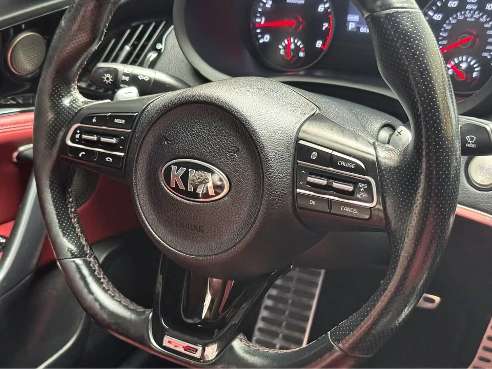 2021 Kia Stinger - Image 16 of 17