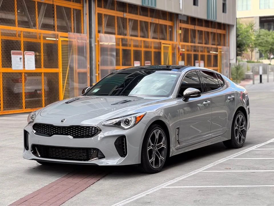 2021 Kia Stinger - Image 4 of 17
