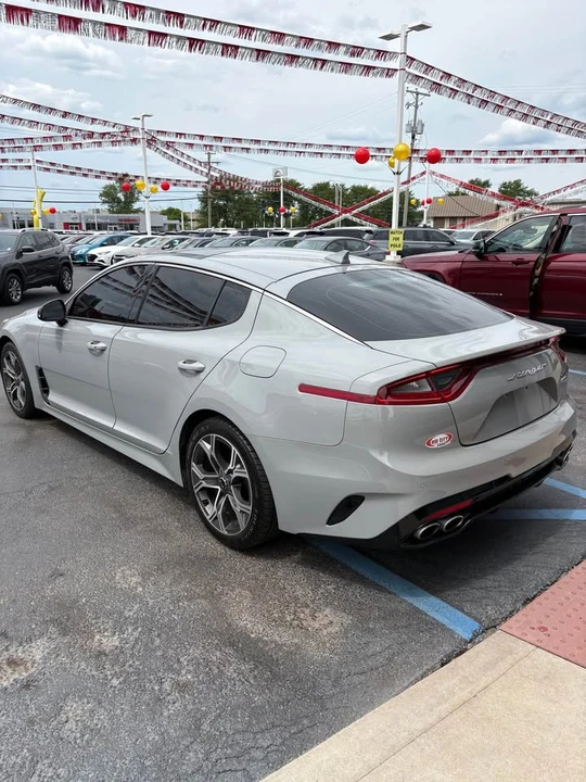 2021 Kia Stinger - Image 2 of 13