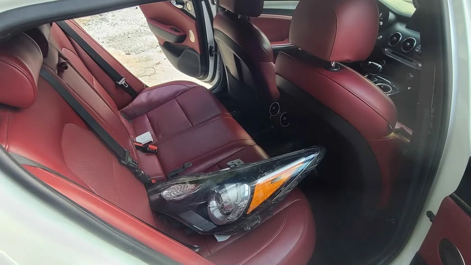 2021 Kia Stinger - Image 7 of 12