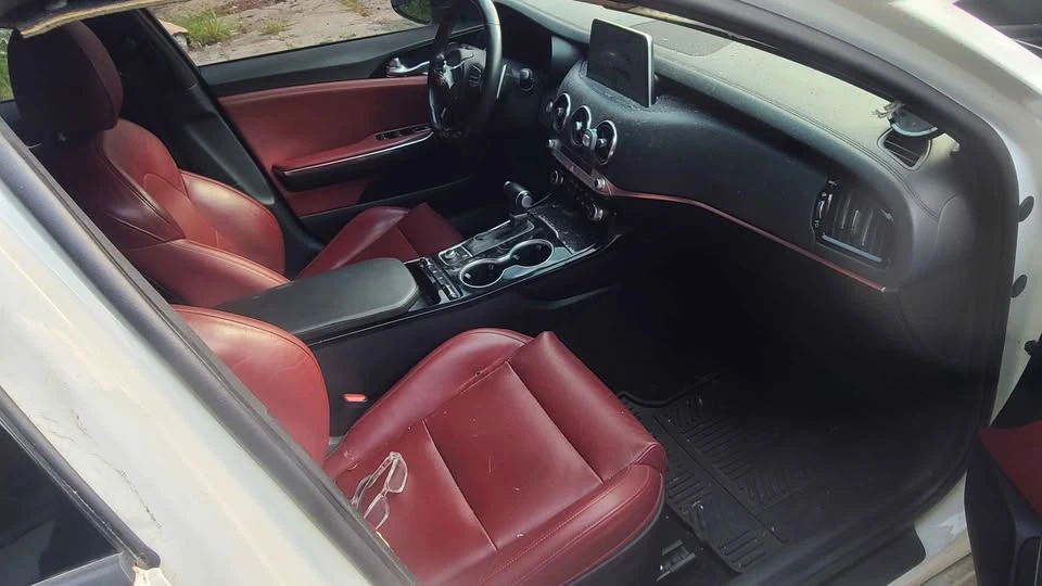 2021 Kia Stinger - Image 6 of 12