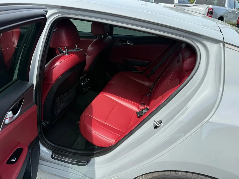 2021 Kia Stinger GT - Image 14 of 16