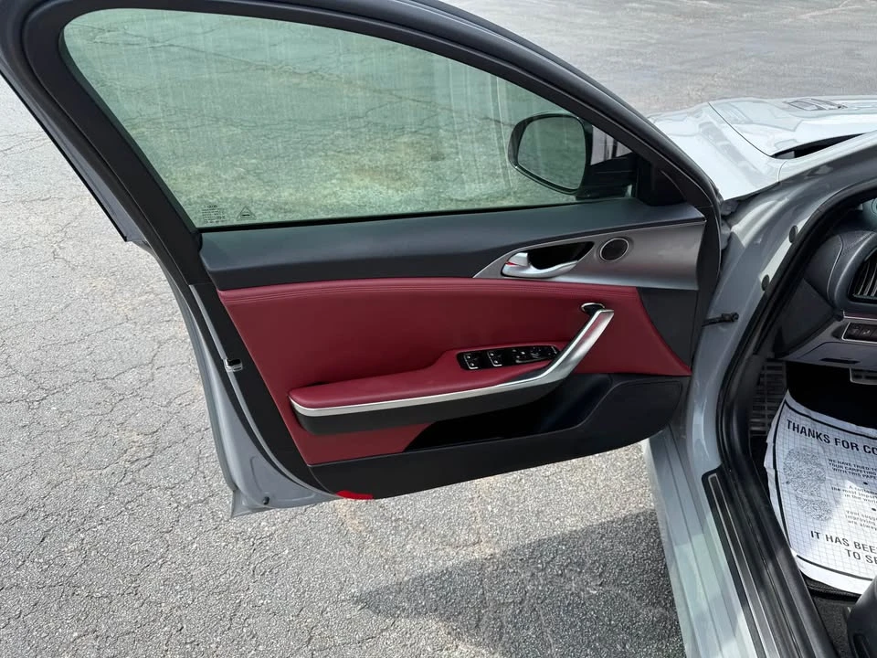 2021 Kia Stinger GT - Image 9 of 16