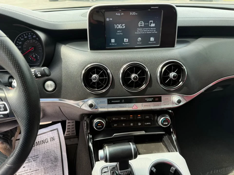2021 Kia Stinger GT - Image 12 of 16