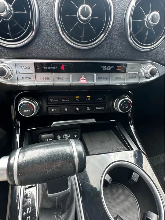 2021 Kia Stinger - Image 13 of 15