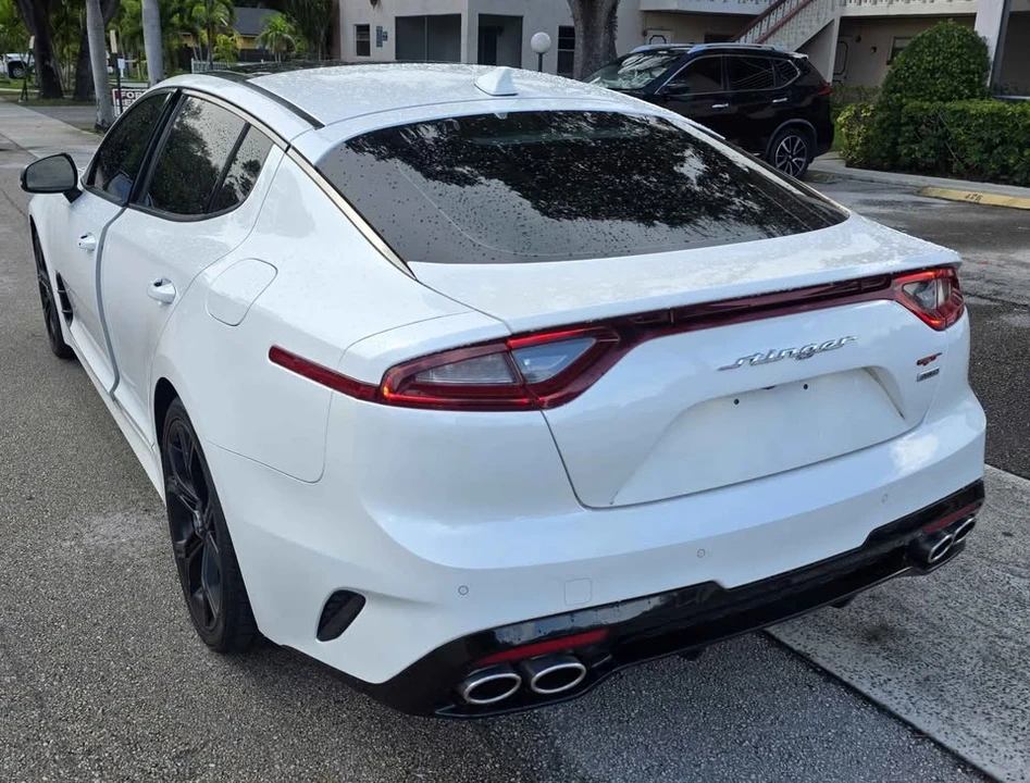 2021 Kia Stinger - Image 3 of 17