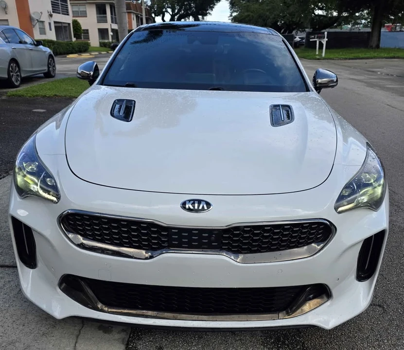 2021 Kia Stinger - Image 8 of 17