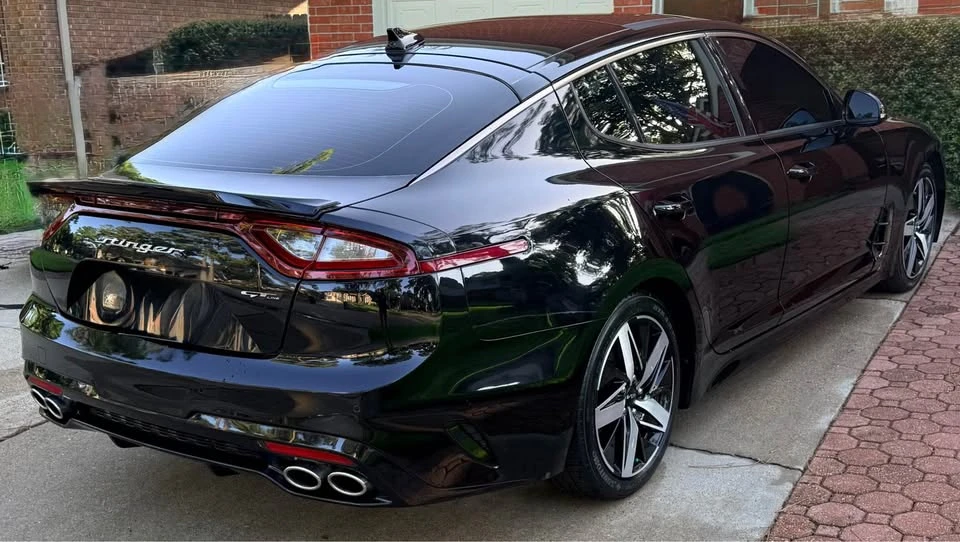 2021 Kia Stinger - Image 2 of 10
