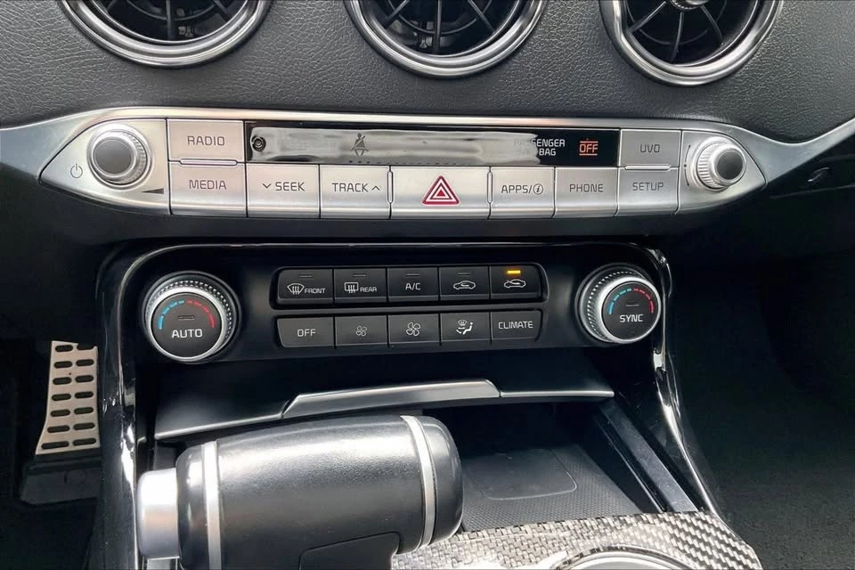 2021 Kia Stinger GT - Image 14 of 20