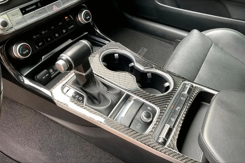 2021 Kia Stinger GT - Image 17 of 20