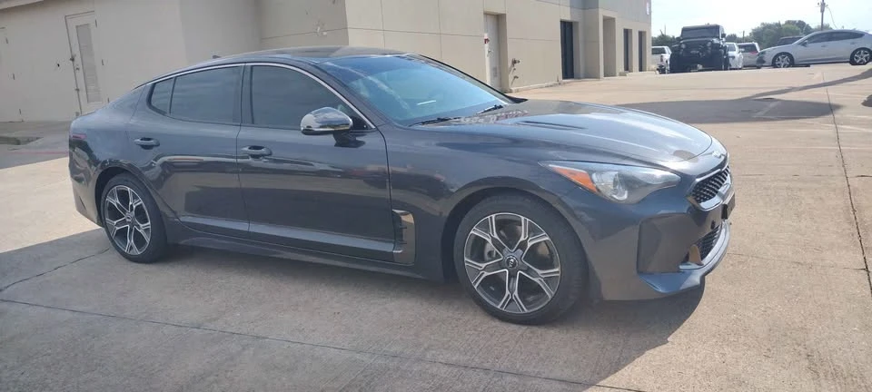 2021 Kia Stinger GT - Image 8 of 18