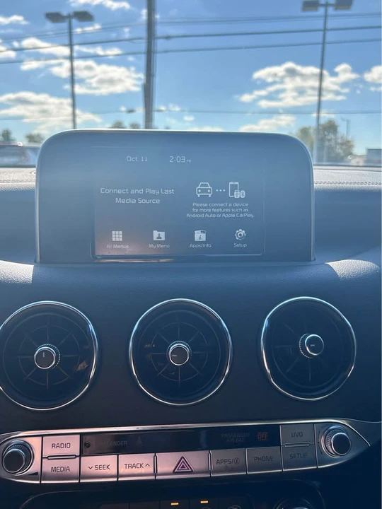 2021 Kia Stinger GT - Image 11 of 12