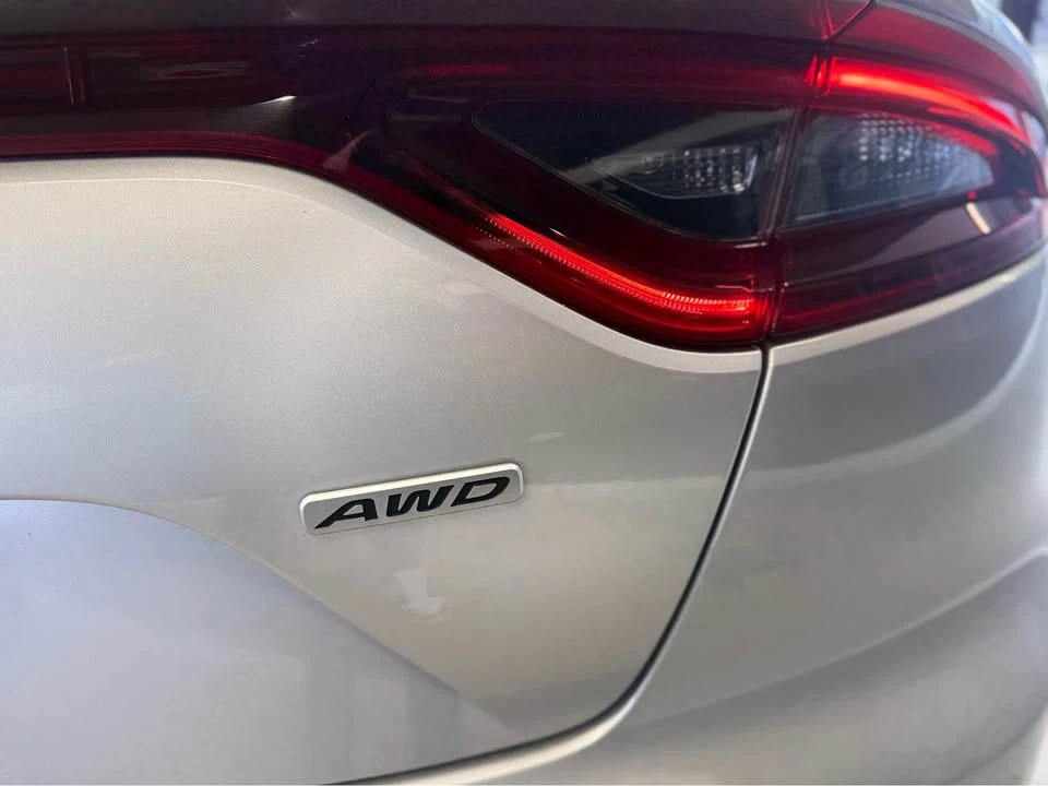 2021 Kia Stinger GT - Image 11 of 20