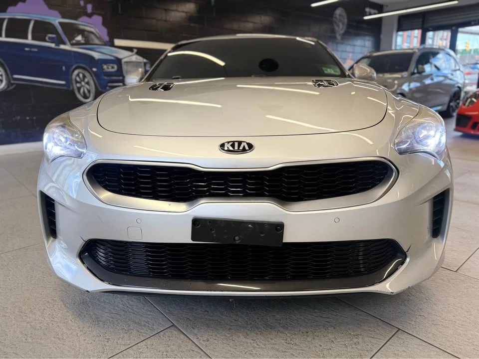2021 Kia Stinger GT - Image 2 of 20