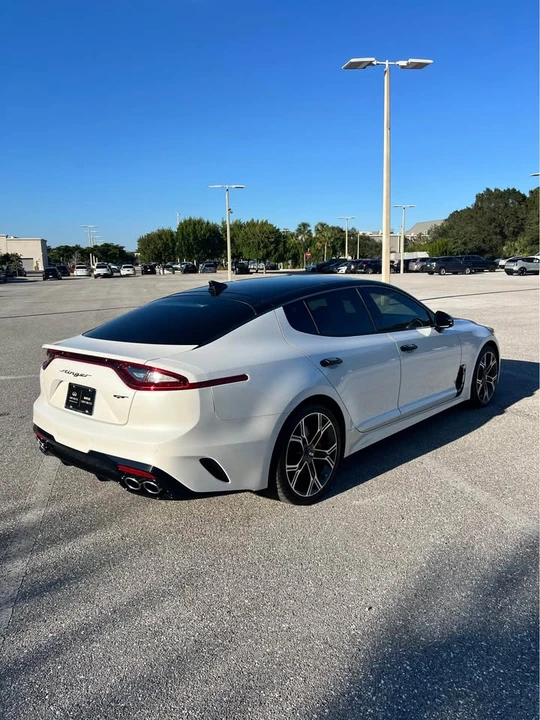 2021 Kia Stinger GT - Image 2 of 4