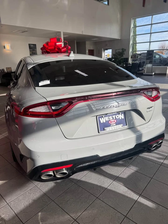 2021 Kia Stinger - Image 2 of 5