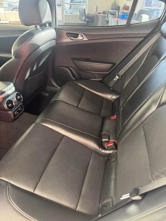 2021 Kia Stinger - Image 5 of 5